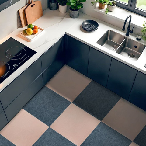 Самоклеюча плитка під ковролін молочний 600х600х4,5мм SW-00002483